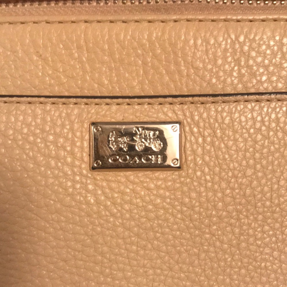 Coach crossbody satchel - Picture 2 of 7